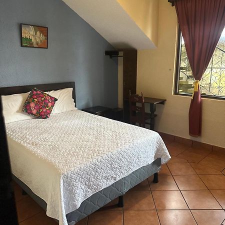 Don Valentino Hotel Antigua Luaran gambar