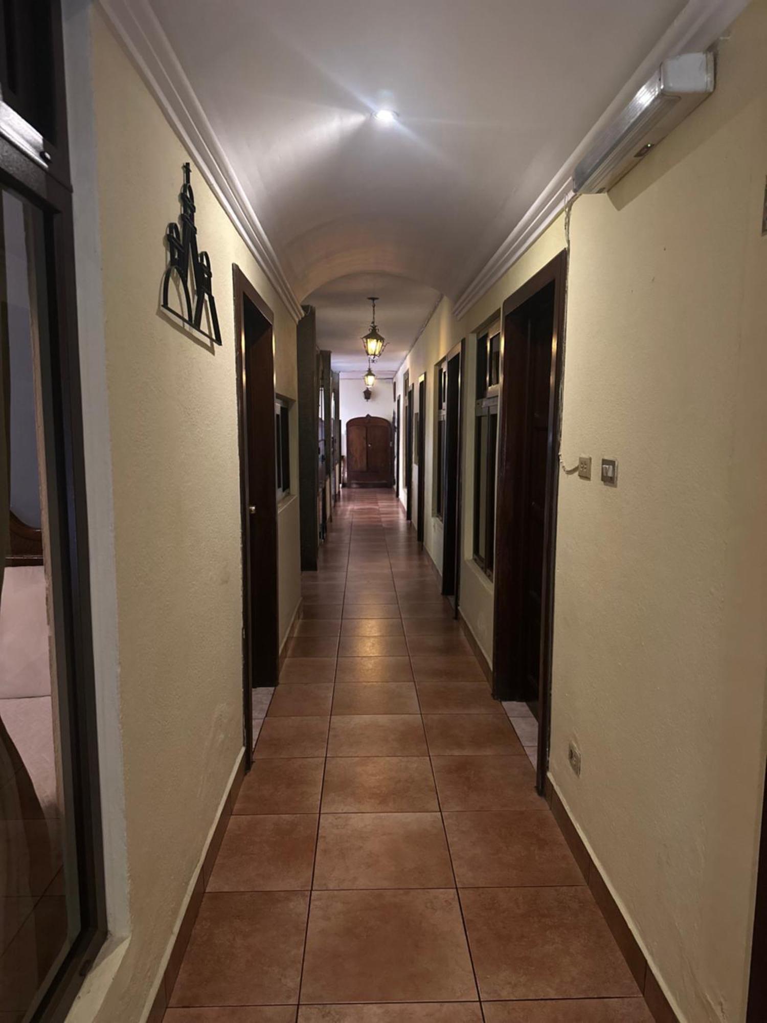 Don Valentino Hotel Antigua Luaran gambar