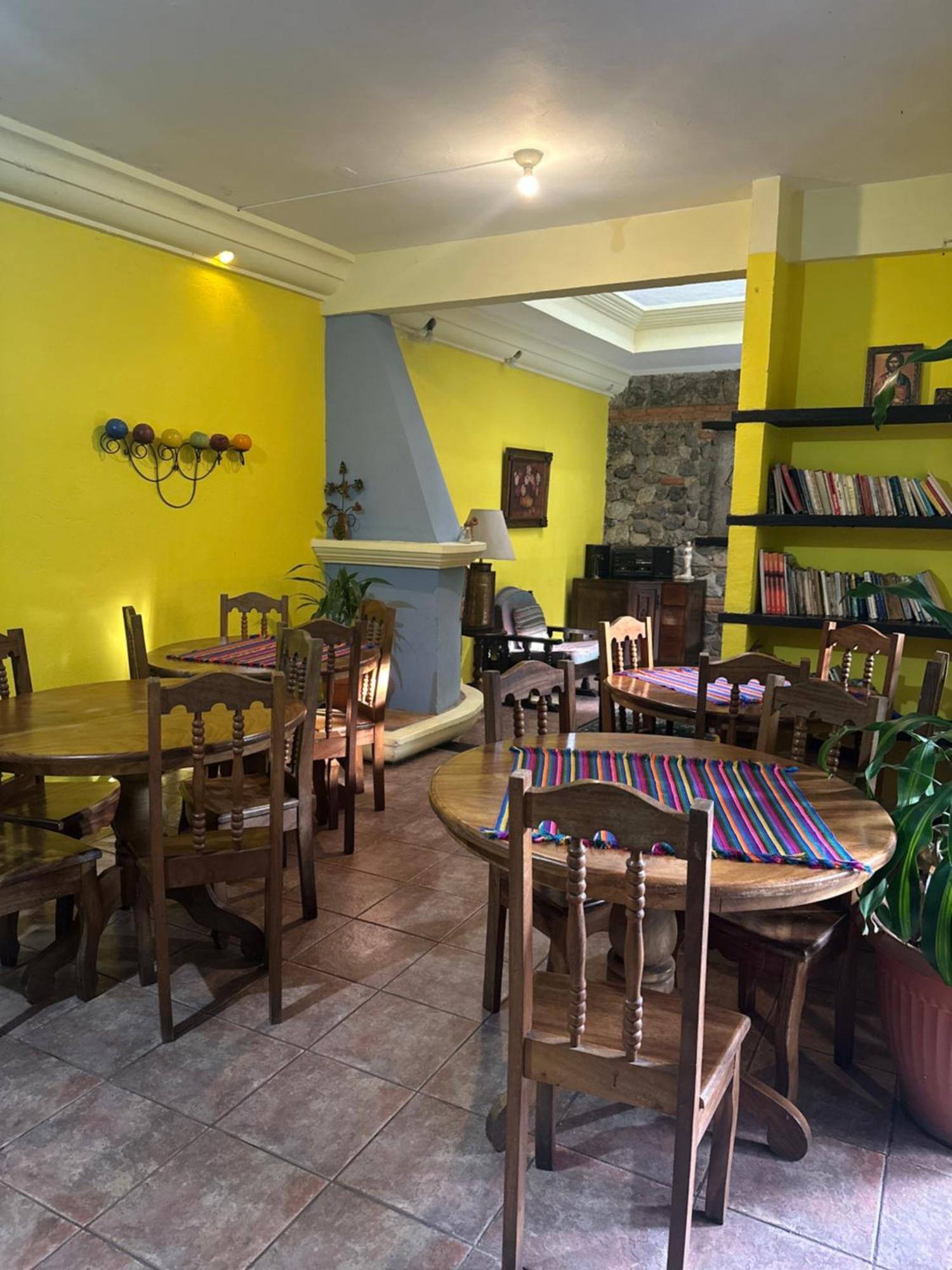 Don Valentino Hotel Antigua Luaran gambar