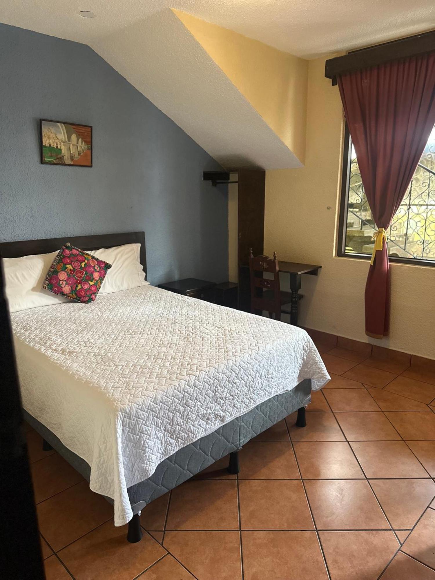 Don Valentino Hotel Antigua Luaran gambar