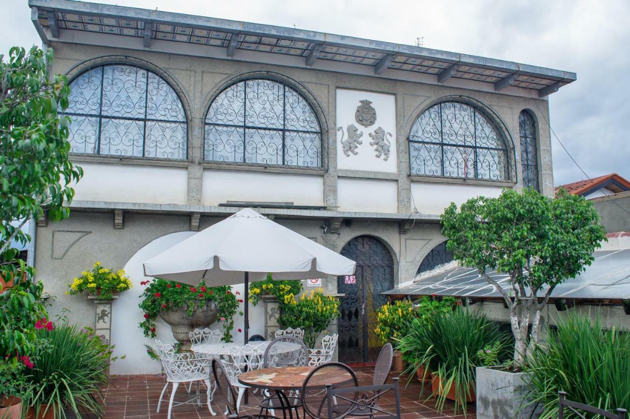Don Valentino Hotel Antigua Luaran gambar